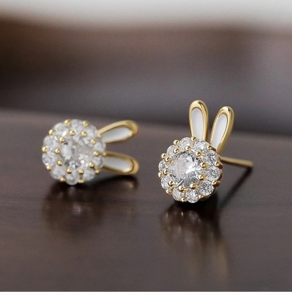 Rotatable Rabbit Earrings - Picture 3 of 5